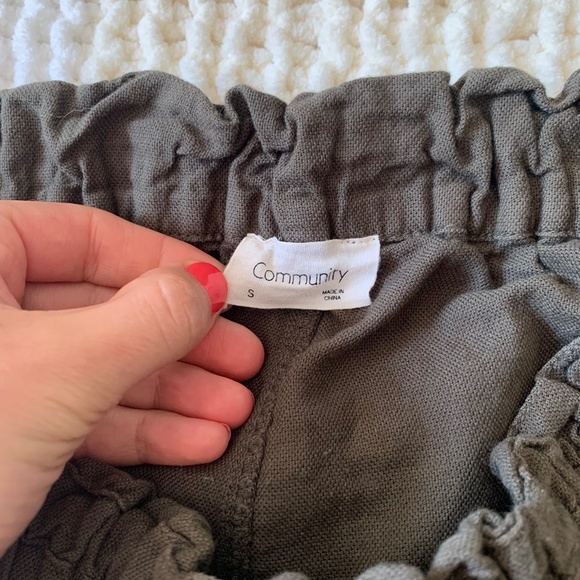 Aritzia army green Community shorts - Picture 4 of 5